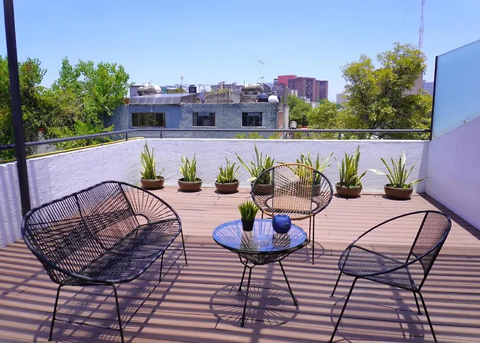 Linda Terraza En La Vibrante Roma Norte *
